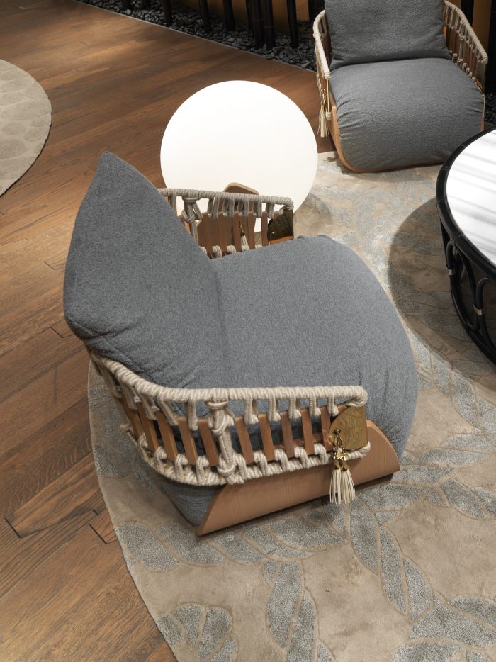 KATHRYN SOFA - Image 6