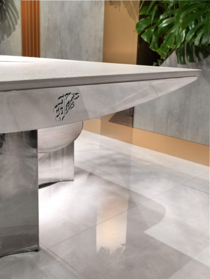 FREDDIE OUTDOOR DINING TABLE - Image 5