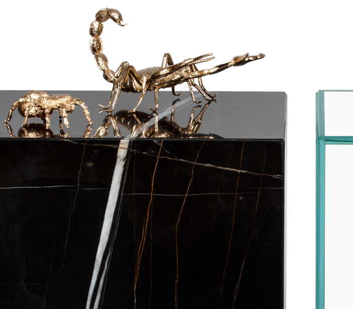 METAMORPHOSIS SIDE TABLE - Image 5